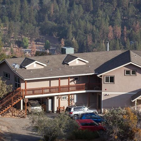 Yosemite Sierra View Bed & Breakfast Oakhurst Bagian luar foto