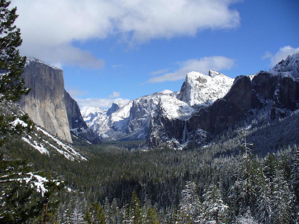 Yosemite Sierra View Bed & Breakfast Oakhurst Bagian luar foto
