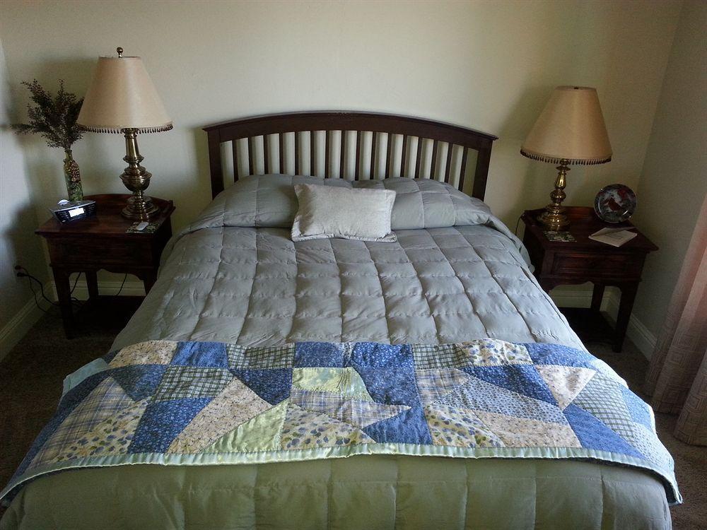 Yosemite Sierra View Bed & Breakfast Oakhurst Bagian luar foto