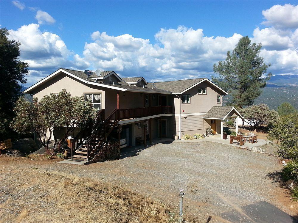 Yosemite Sierra View Bed & Breakfast Oakhurst Bagian luar foto