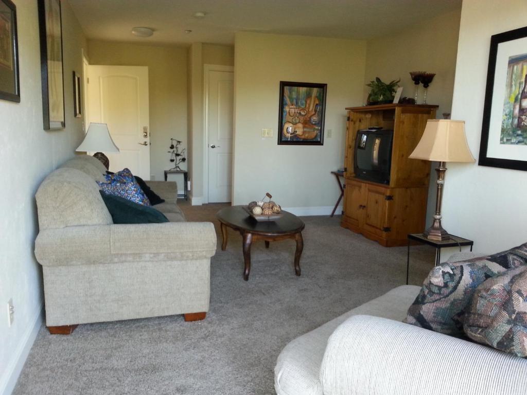 Yosemite Sierra View Bed & Breakfast Oakhurst Ruang foto