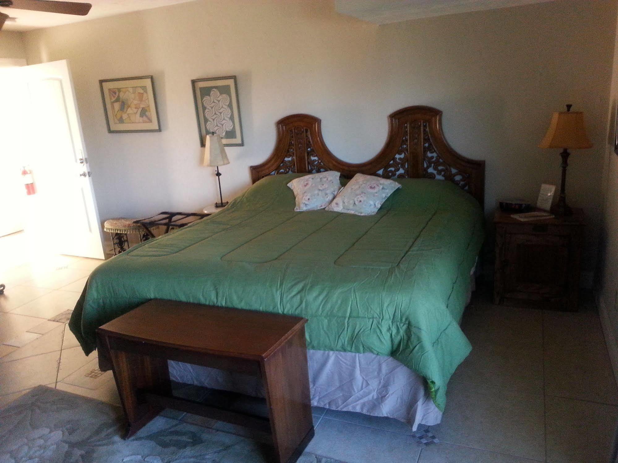 Yosemite Sierra View Bed & Breakfast Oakhurst Bagian luar foto