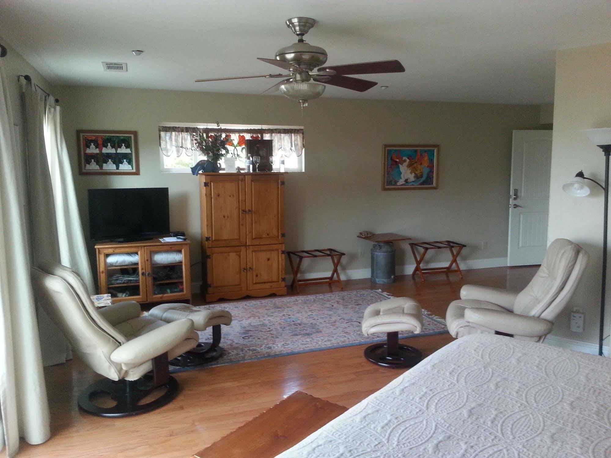 Yosemite Sierra View Bed & Breakfast Oakhurst Bagian luar foto