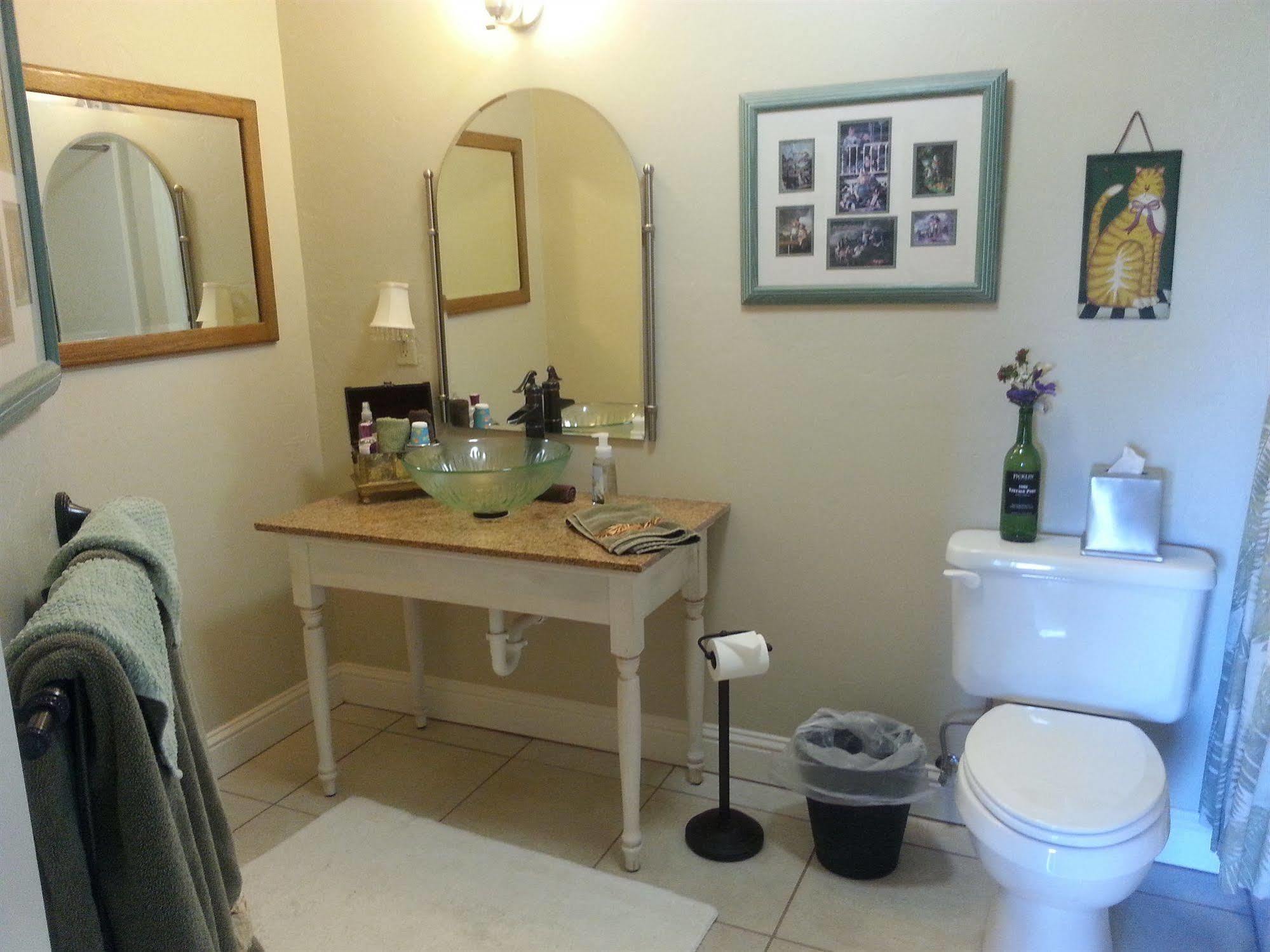 Yosemite Sierra View Bed & Breakfast Oakhurst Bagian luar foto