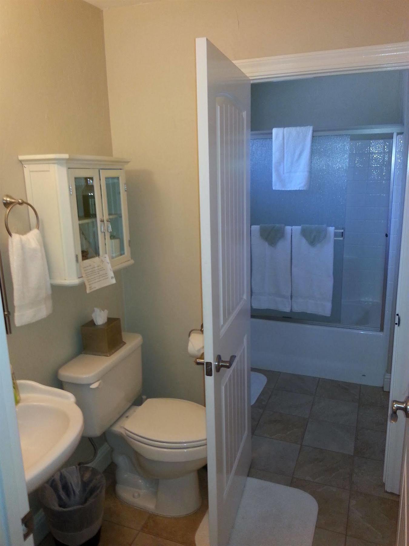 Yosemite Sierra View Bed & Breakfast Oakhurst Bagian luar foto